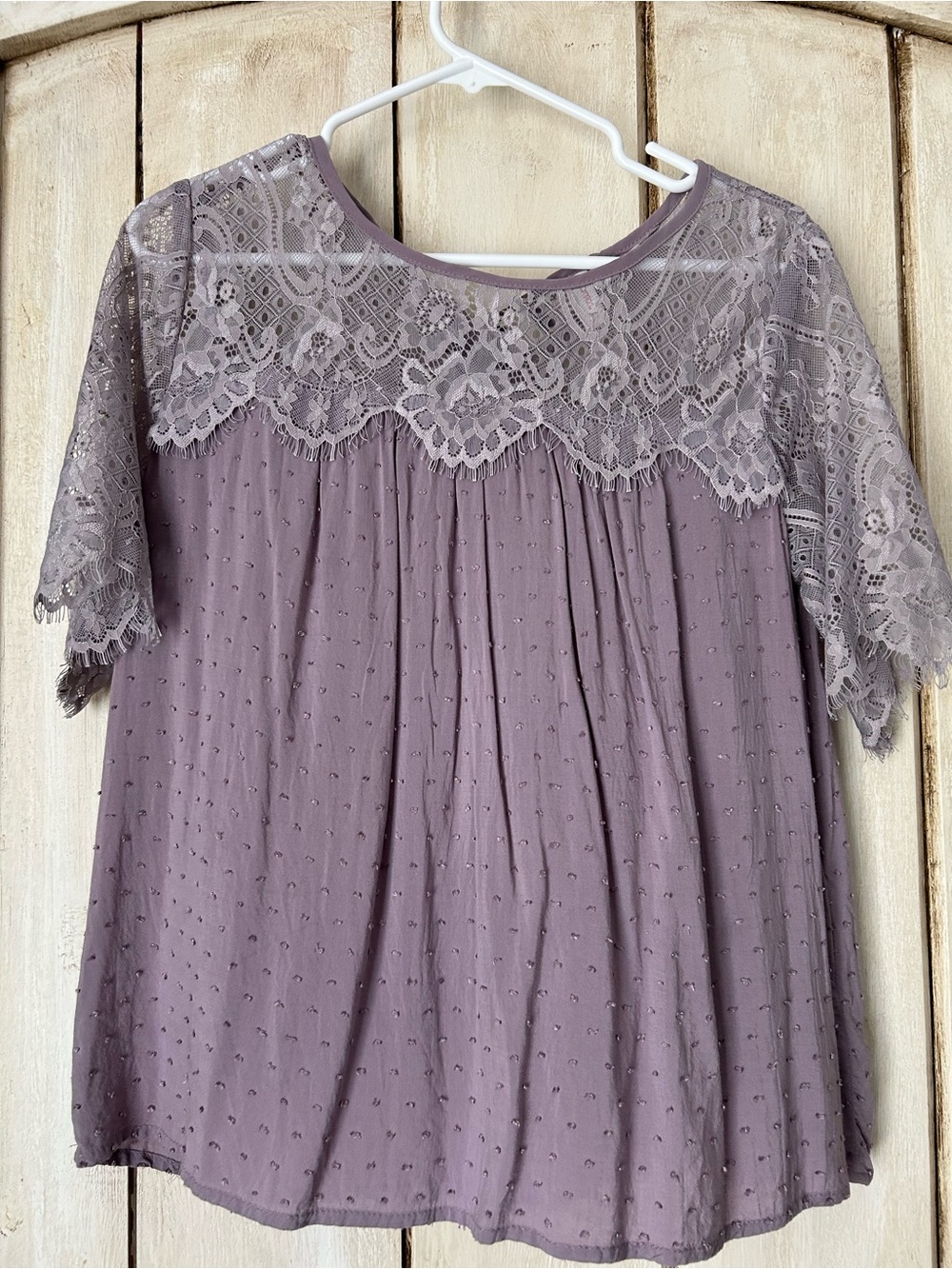 Xhilaration Mauve Lace Yoke Short Sleeve Blouse